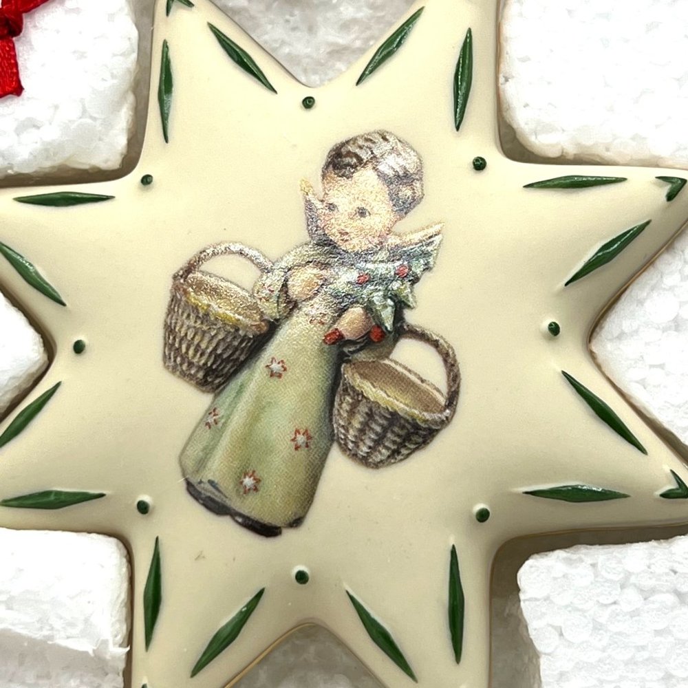 M.J. Hummel 2009 Christmas Star Ornament Angel with Baskets Danbury Mint
